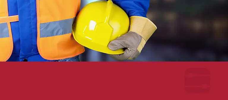 Arbeiter mit Arbeitsschutz