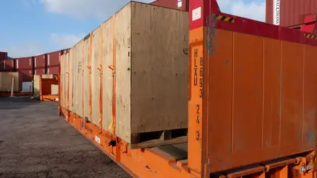 Container mit Ladungssicherung